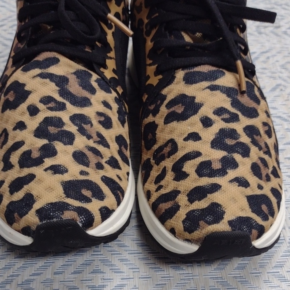 Ariat Women's Leopard Print Sneakers - Picture 4 of 12